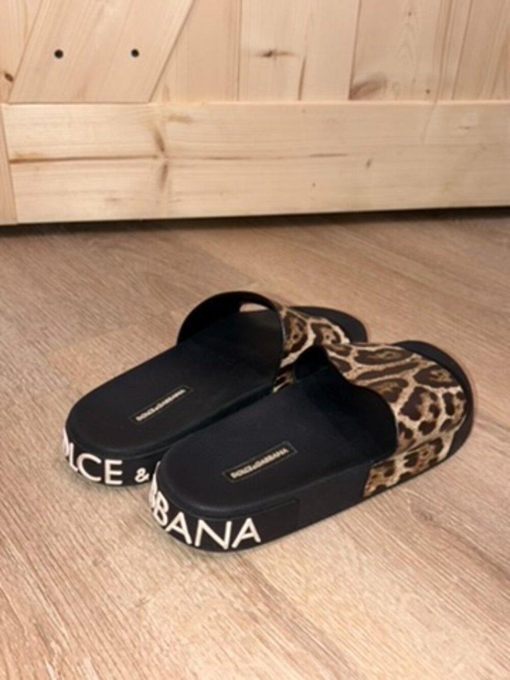 Dolce and Gabana Cheetah Slides - Picture 5 of 6